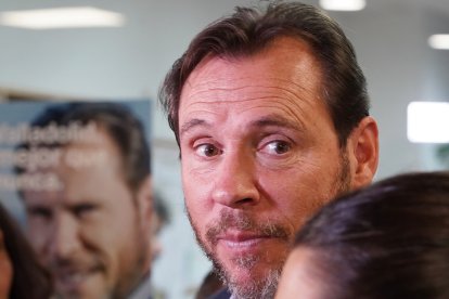 El candidato socialista a la alcaldía de Valladolid, Óscar Puente, tras el resultado electoral. -ICAL
