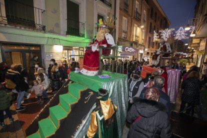 Cabalgata de reyes de FECOSVA en la Calle Manteria. PHOTOGENIC-Jesús Luque