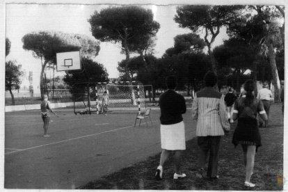 Instalaciones deportivas del Pinar de Antequera en los años 70.- ARCHIVO MUNICIPAL VALLADOLID