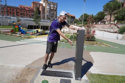 Paso peatonal de Panaderos.-J. M. LOSTAU