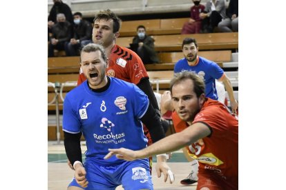 Bada Huesca - Recoletas Atlético Valladolid. / LOF