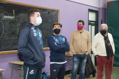 El deporte VA al cole con el VRAC en el IES Juan de Juni. / Sofía Guijarro / APDV