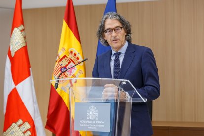 La ministra de Justicia, Pilar Llop, inaugura el edificio de la nueva sede de los juzgados de Segovia, junto a la delegada del Gobierno en Castilla y León, Virginia Barcones, entre otras autoridades.- ICAL