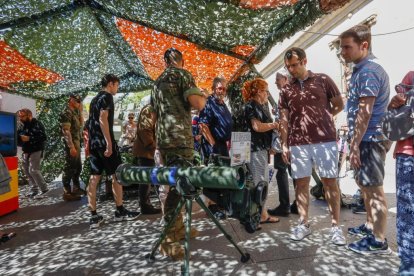 Celebración del Día de las Fuerzas Armadas en Valladolid.- J. M. LOSTAU