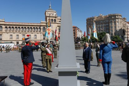 Celebración del Día de las Fuerzas Armadas en Valladolid.- J. M. LOSTAU