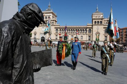 Celebración del Día de las Fuerzas Armadas en Valladolid.- J. M. LOSTAU