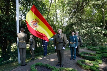 Celebración del Día de las Fuerzas Armadas en Valladolid.- J. M. LOSTAU
