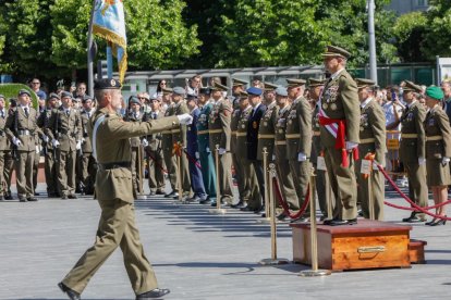Celebración del Día de las Fuerzas Armadas en Valladolid.- J. M. LOSTAU