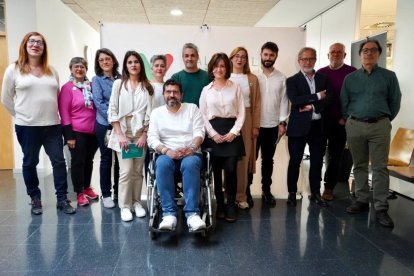 María Sánchez, junto a su equipo de Valladolid Toma La Palabra. -VTLP