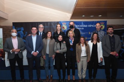 Desayunos de la APDV desde la Real Sociedad Hípica. / M. G. E.