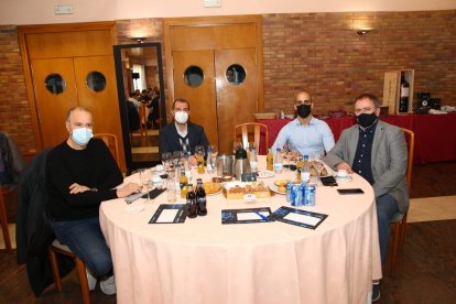 Desayunos de la APDV desde la Real Sociedad Hípica. / M. G. E.