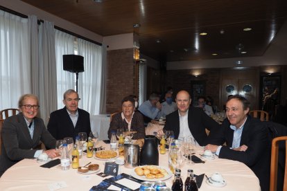 Desayunos de la APDV desde la Real Sociedad Hípica. / M. G. E.