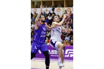 UEMC Real Valladolid Baloncesto - HLA Alicante. / PHOTOGENIC