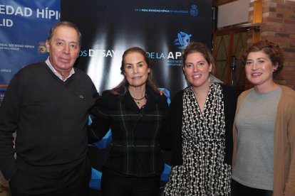 Desayunos de la APDV desde la Real Sociedad Hípica. / M. G. E.