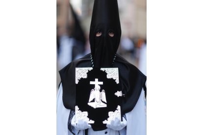 La Procesión de Amor y Misericordia del Santísimo Cristo de Medinaceli del Domingo de Ramos en Valladolid.- PHOTOGENIC