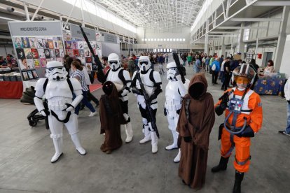 Figurantes de Star Wars en la Feria del Coleccionismo. -J.M. LOSTAU