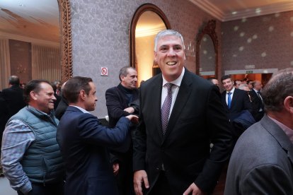 Despedida de José Vicente de los Mozos en el Teatro Calderón de Valladolid. ICAL