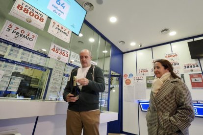 La Rana de Oro de Río Shopping celebra el primer y tercer premio de la Lotería de El Niño. PHOTOGENIC