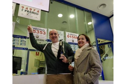 La Rana de Oro de Río Shopping celebra el primer y tercer premio de la Lotería de El Niño. PHOTOGENIC