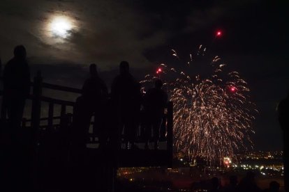Fuegos artificiales 7/9/22.- PHOTOGENIC