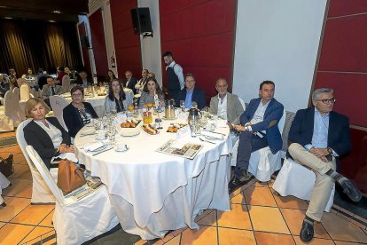 Beatriz Dieguez, Carmen Sánchez, Rocío Fidalgo, Elisabet Arija, Julián de Juan, Ciriaco Rodríguez, José Ignacio Ramos y Jorge García-Marina del Olmo.