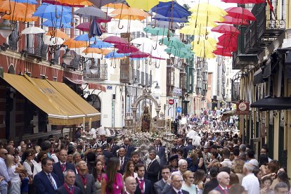 Procesión y misa solemne en honor a Nuestra Señora de San Lorenzo, patrona de Valladolid. ICAL