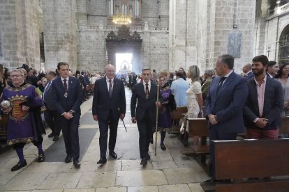 Procesión y misa solemne en honor a Nuestra Señora de San Lorenzo, patrona de Valladolid. ICAL