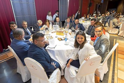 José Antonio Bartolomé, Enrique Rivero, Manuel Hernández, Justo Fernández, Óscar Reguera, Marta Sanz, Camilo Vázquez, Francisco Vázquez, Felipe Ramos, Raúl de la Hoz, Ana Carlota Amigo,