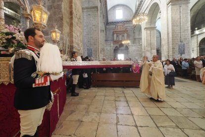 Procesión y misa solemne en honor a Nuestra Señora de San Lorenzo, patrona de Valladolid. PHOTOGENIC