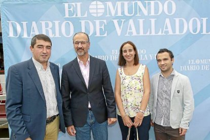 Pablo R. Lago, Luis Fuentes (delegado territorial Ciudadanos Castilla y León), Pilar Vicente (concejal C’s en el Ayuntamiento de Valladolid y portavoz en la Diputación) y Pablo Yañez (portavoz de C’s Castilla y León).