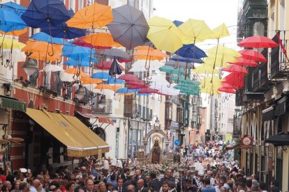 Procesión y misa solemne en honor a Nuestra Señora de San Lorenzo, patrona de Valladolid. PHOTOGENIC