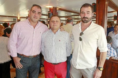 Javier Saenz de Miera (Luna 9), Fernando Aparicio (La parrilla del húmedo) y José María Barrios (La bodega del húmedo)