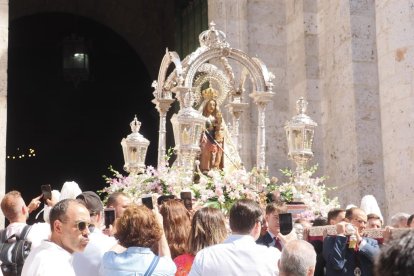 Procesión y misa solemne en honor a Nuestra Señora de San Lorenzo, patrona de Valladolid. PHOTOGENIC