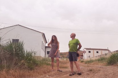 Bettina Geisselmann y Julián Valle en Monzón de Campos. | NÉXODOS