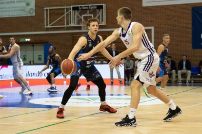 Unicaja Oviedo - UEMC Real Valladolid Baloncesto. / LOF