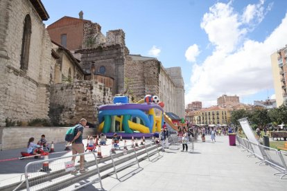 Hinchables en Portugalete con motivo de las Fiestas de Valladolid. Photogenic