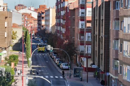 En la actualidad, Carretera de Rueda.- J.M. LOSTAU