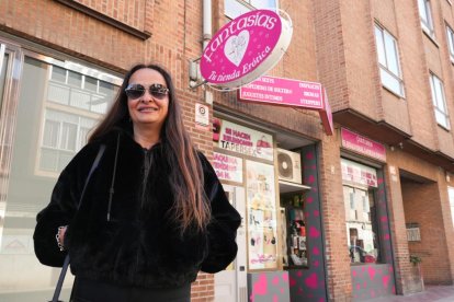 Carretera de Rueda, tienda erótica Fantasías de Gemma S.- J.M. LOSTAU