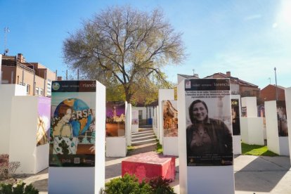 Carretera de Rueda, Torreón y plaza de las Ciudades Hermanas.- J.M. LOSTAU
