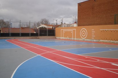 Pista deportiva del Barrio España tras las obras.