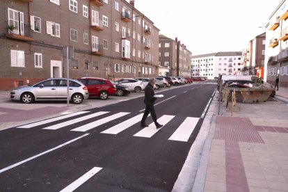 Reapertura de la avenida Reyes Católicos. -J.M. LOSTAU