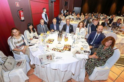 Isabel del Amo, Leticia Migueza, Luis Chico, Arsenio Terrón, Félix Sanz, María Balsa, Javier Alonso y María José Gutiérrez.
