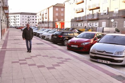 Reapertura de la avenida Reyes Católicos. -J.M. LOSTAU