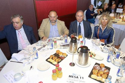 Carlos García-Conde, Óscar Mena, Fernando Pérez y Nieves Luquero.