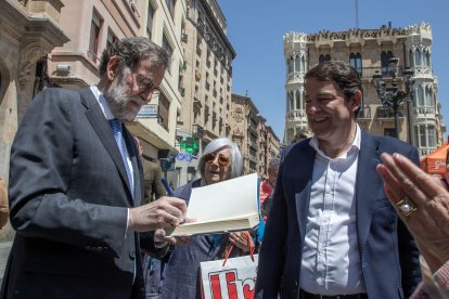 El expresidente del Gobierno Mariano Rajoy y el presidente del PPCyL , Alfonso Fernández Mañueco visitan Salamanca. ICAL