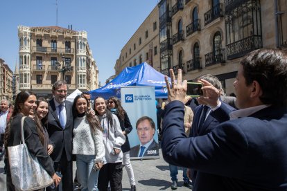 El expresidente del Gobierno Mariano Rajoy y el presidente del PPCyL , Alfonso Fernández Mañueco visitan Salamanca. ICAL