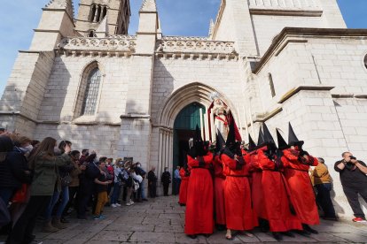 Jueves Santo - Procesión del Santísimo Cristo de la Preciosísima Sangre y María Santísima de la Caridad.- PHOTOGENIC