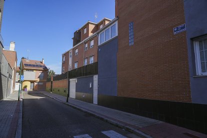 Calle Bota de Fuego del barrio La Pilarica de Valladolid.- J. M. LOSTAU
