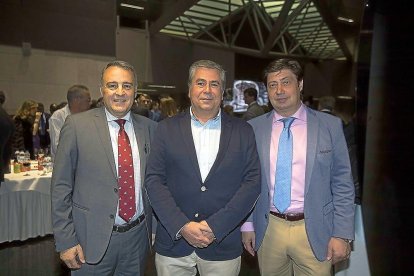 Luis Chico, Antonio Ibañez y Pedro Pérez.