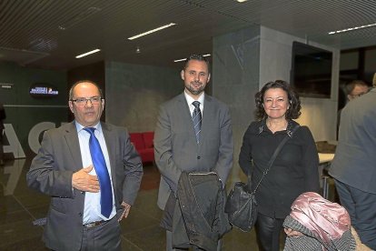 Carlos Jiménez, José Ramón Budiño y Belén Carrasco.